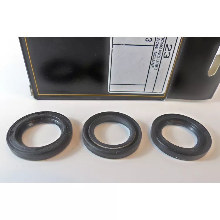 Interpump kit no.23 : Oil seals Interpump kit no.23 : Oil seals